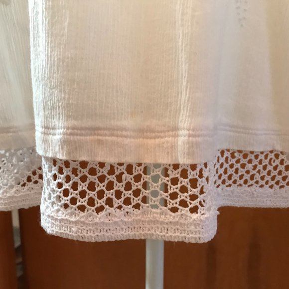 Alfred Dunner White Short Sleeve Woman's Top - Picture 6 of 14